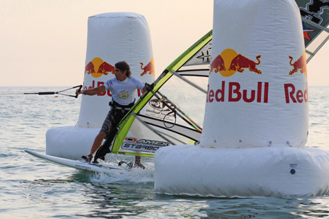 ray-and-sur-expo-in-the-grinch-windsurf-exibition-low.jpg